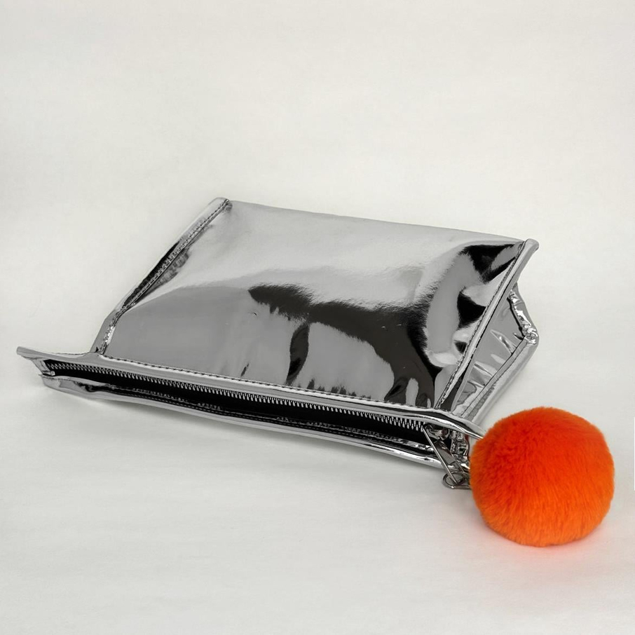 magic company & co metallic make up bag m2