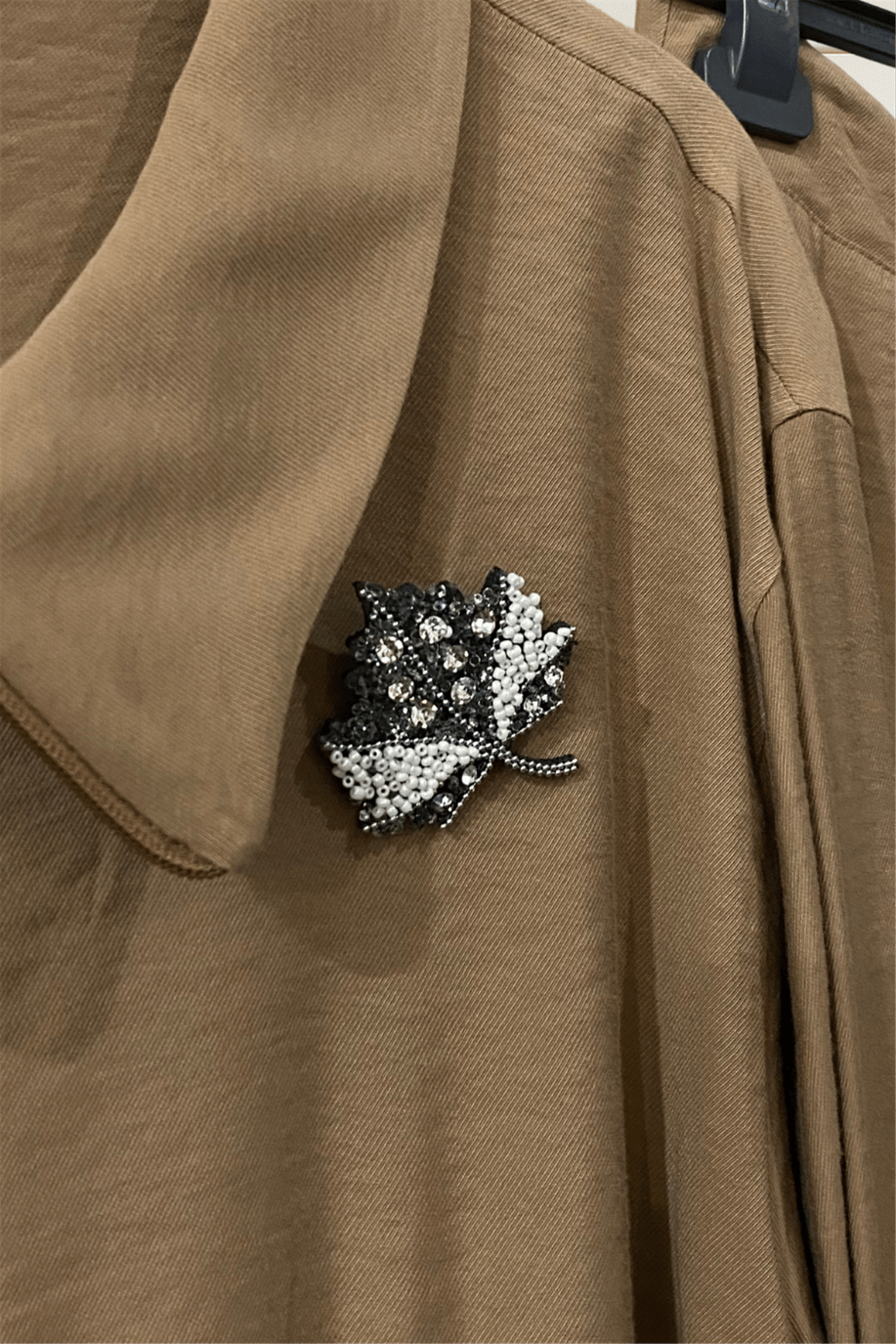 Ahsen Broş Detaylı Takım Camel  - 25YAH9504