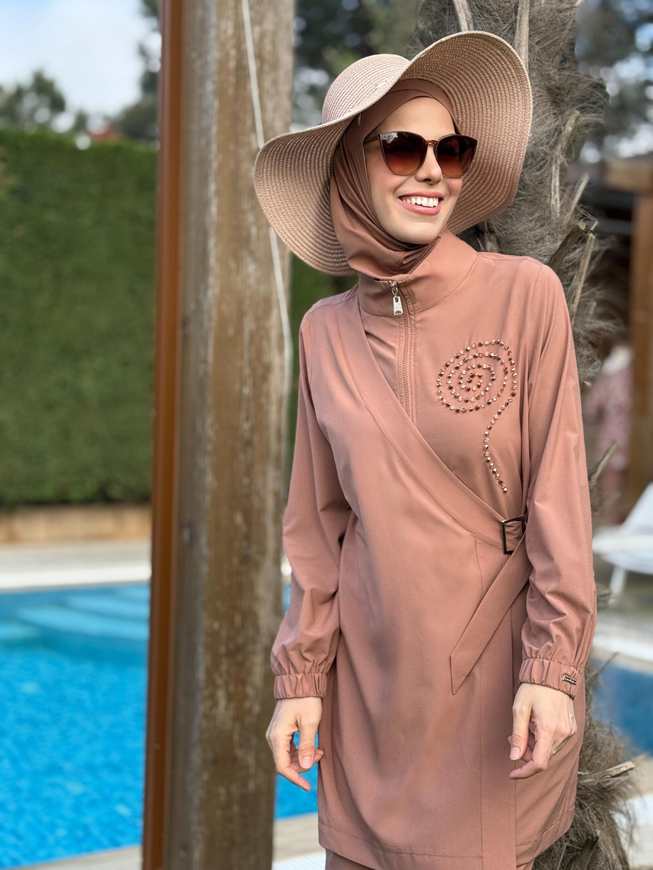 Anvelop Detaylı Taşlı Tessetür Mayo Mocha