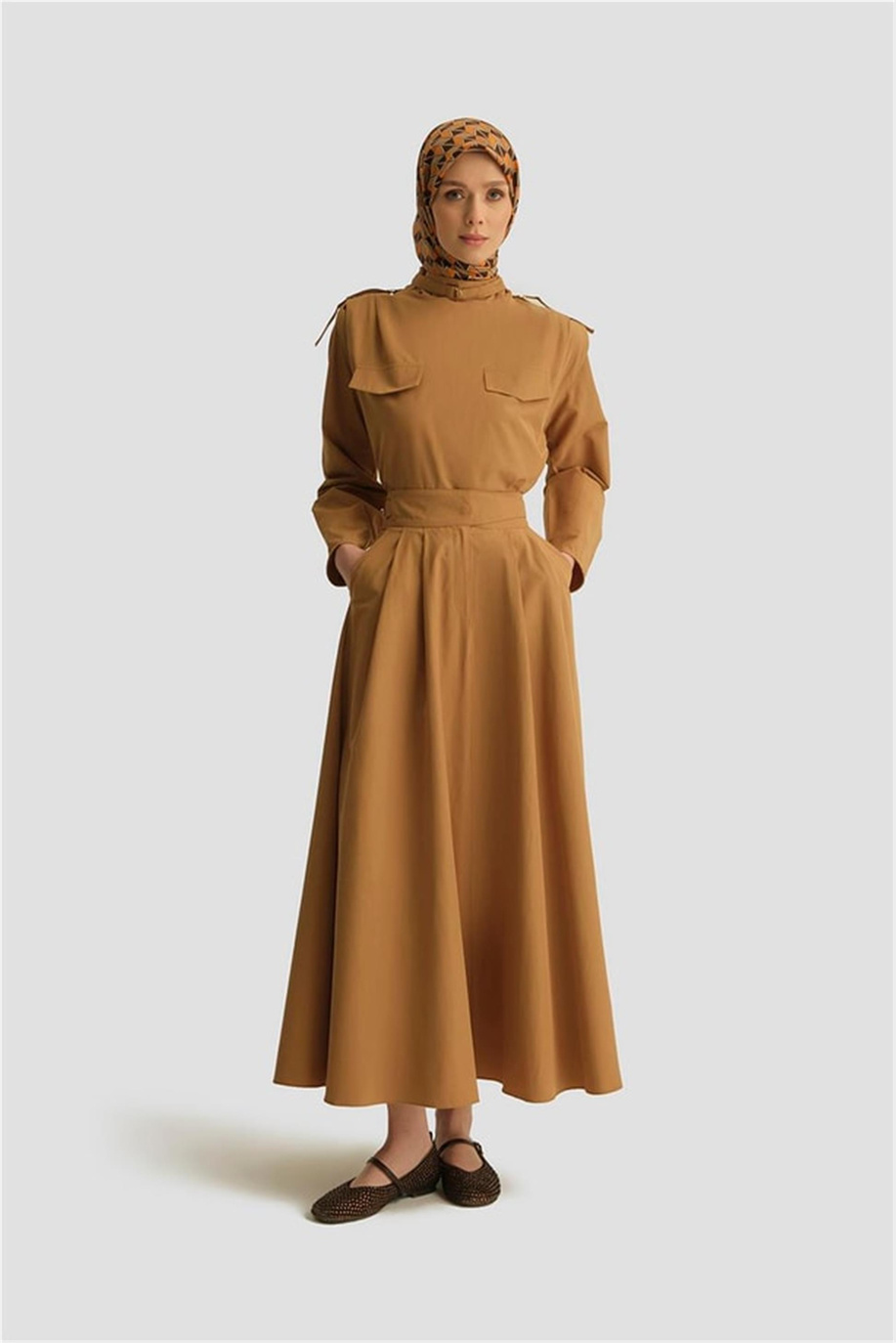 Apoletli Takım Sahra - 25Y6023