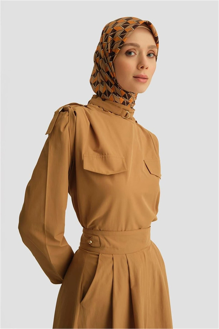 Apoletli Takım Sahra - 25Y6023