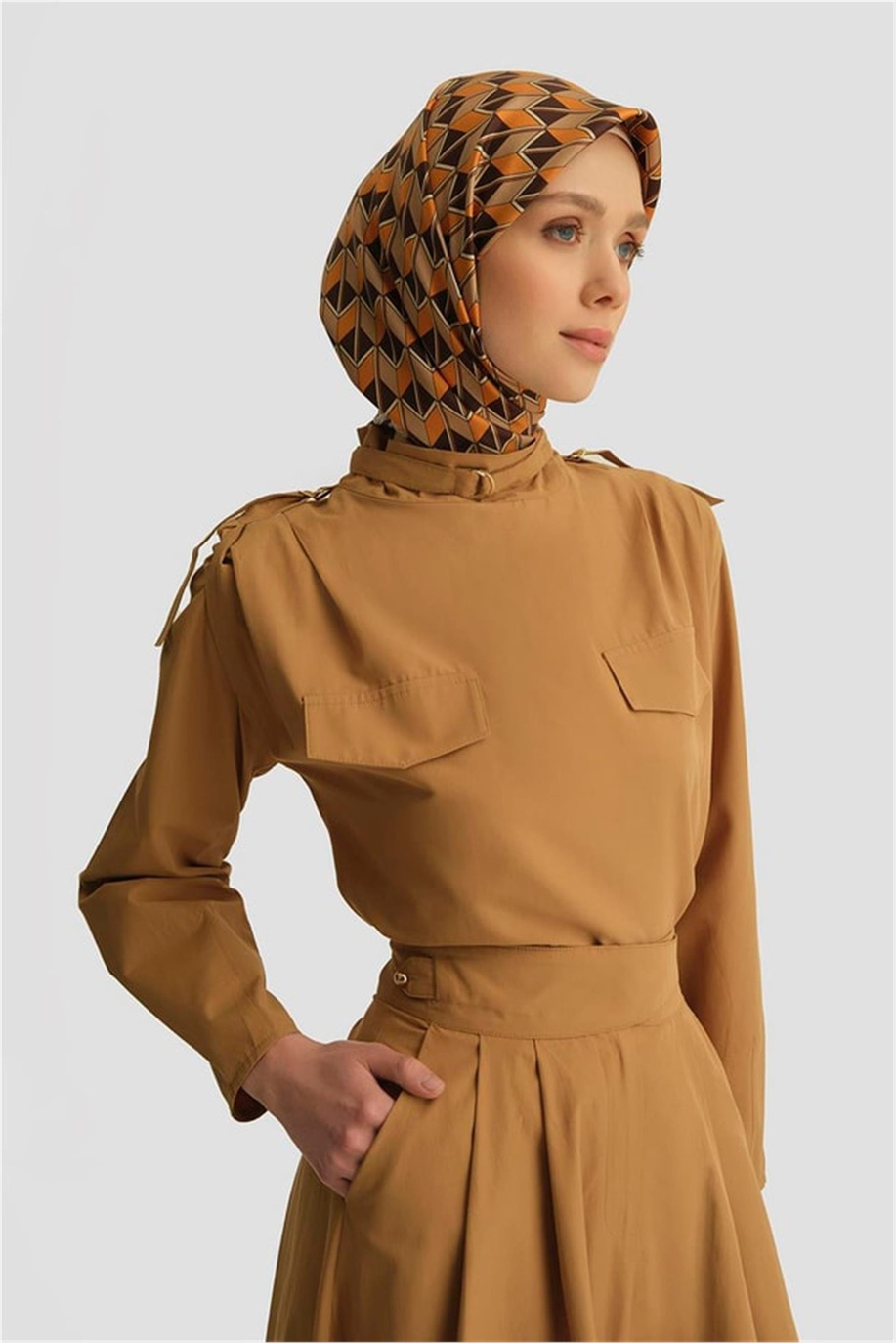 Apoletli Takım Sahra - 25Y6023