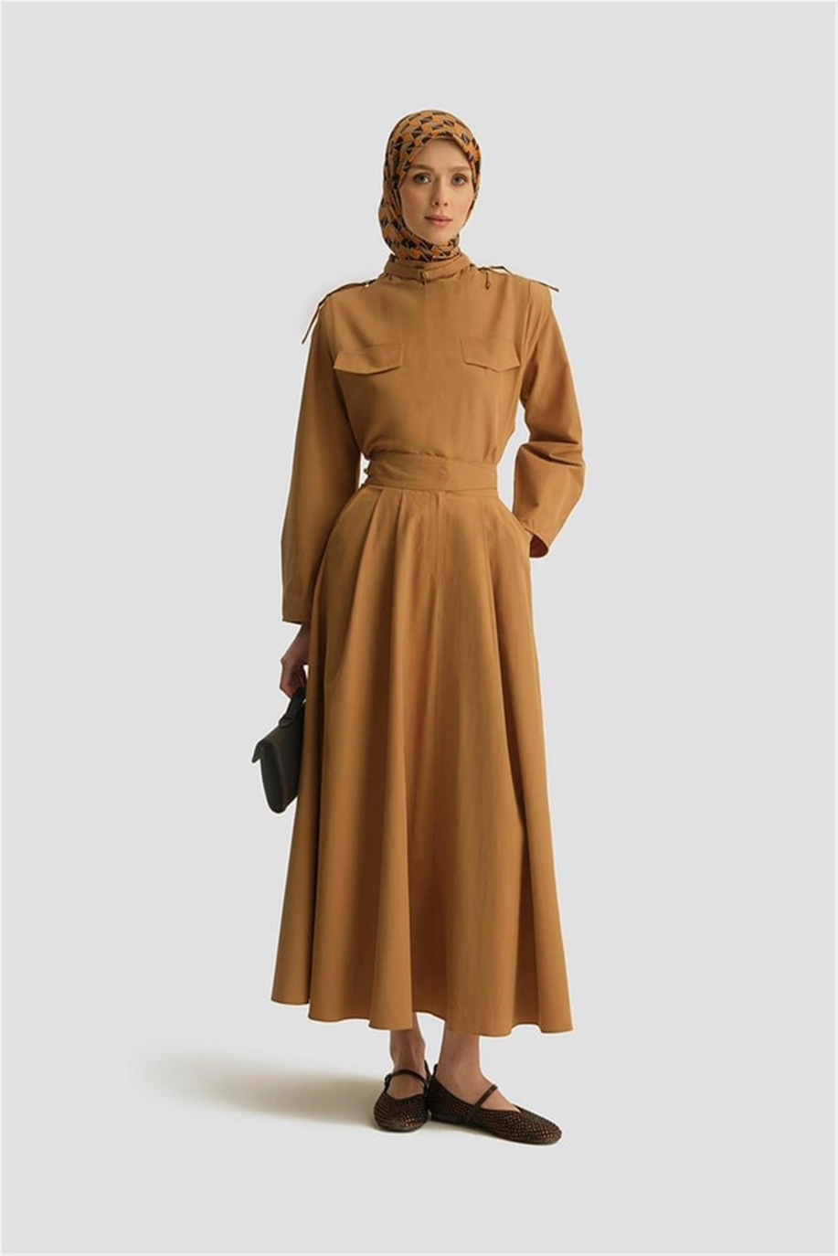 Apoletli Takım Sahra - 25Y6023