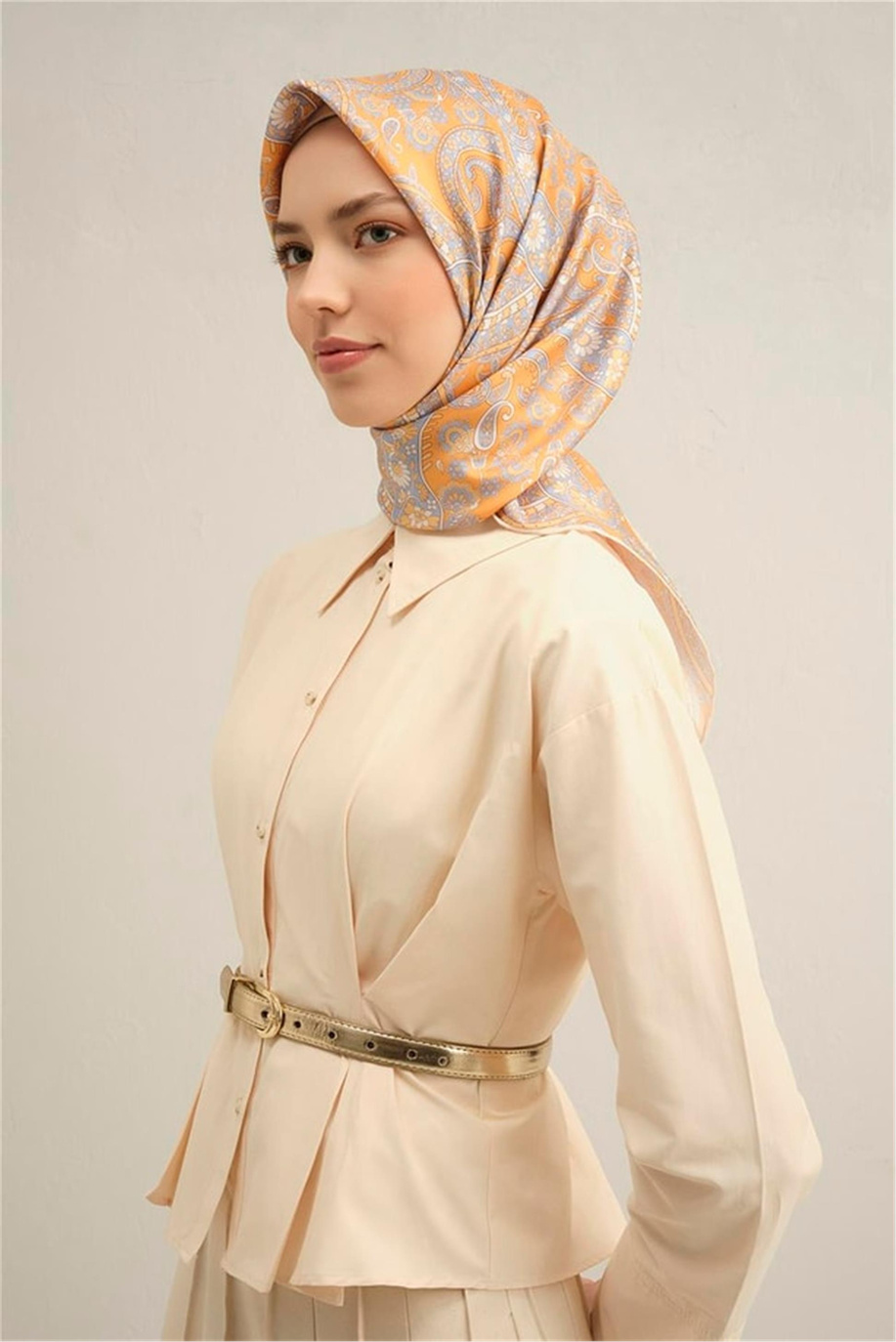 Armine Desenli Sura Saf İpek Eşarp 9304 37