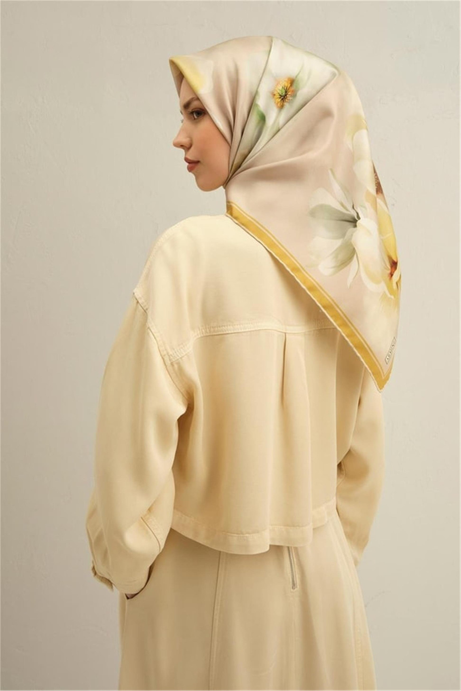 Armine Desenli Twill Saf İpek Eşarp 9305 33