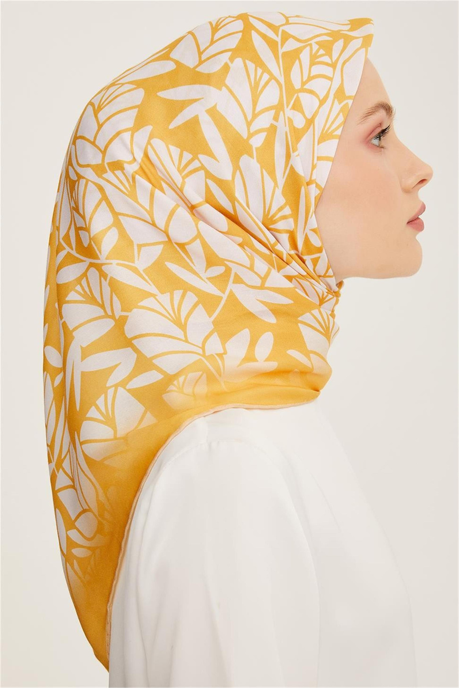 Armine Trend Eşarp   02