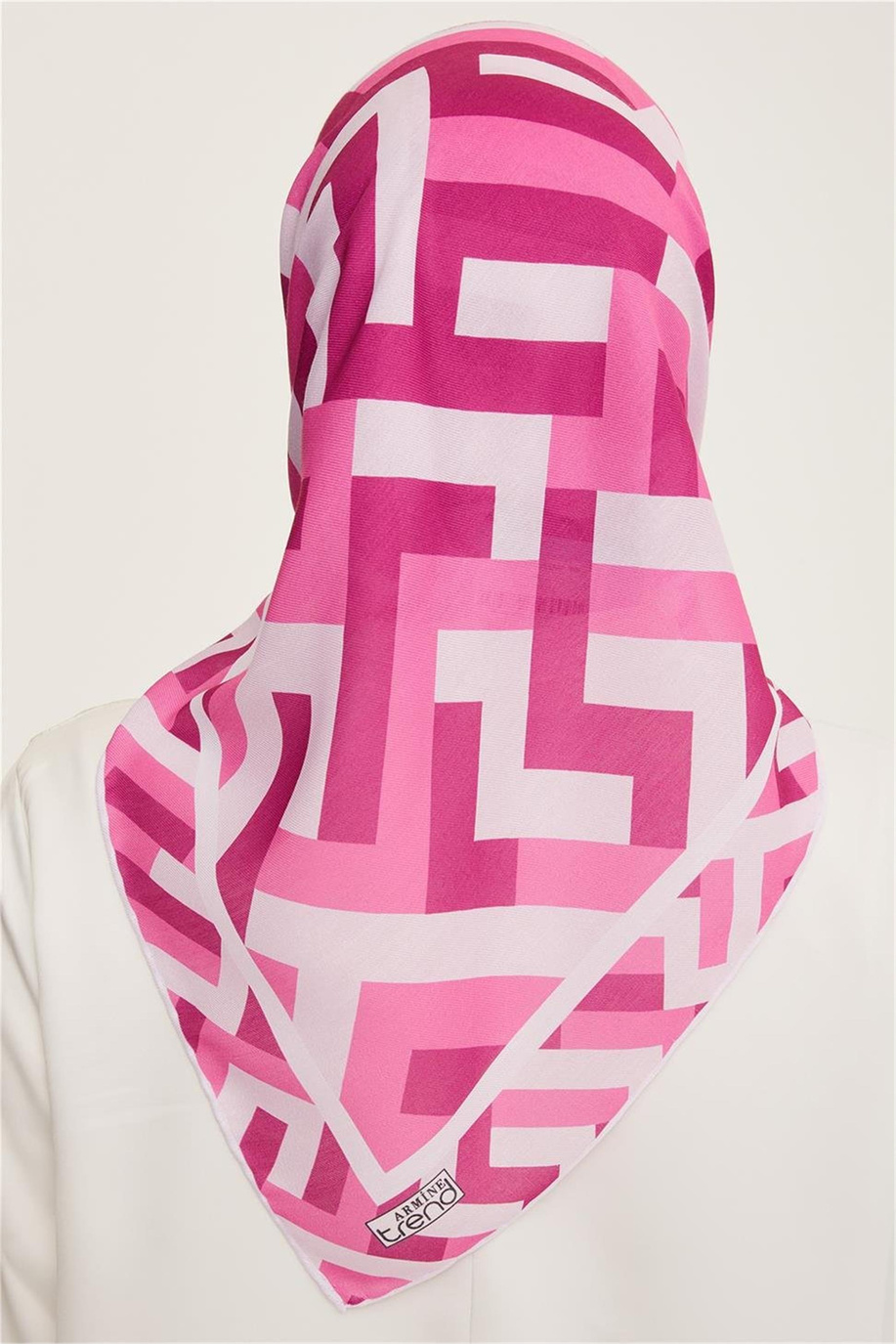 Armine Trend Eşarp   06