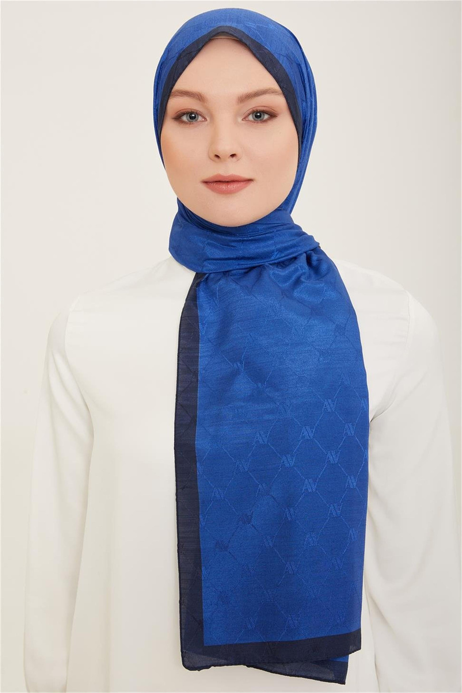 Armine Trend Monogram Şal   134