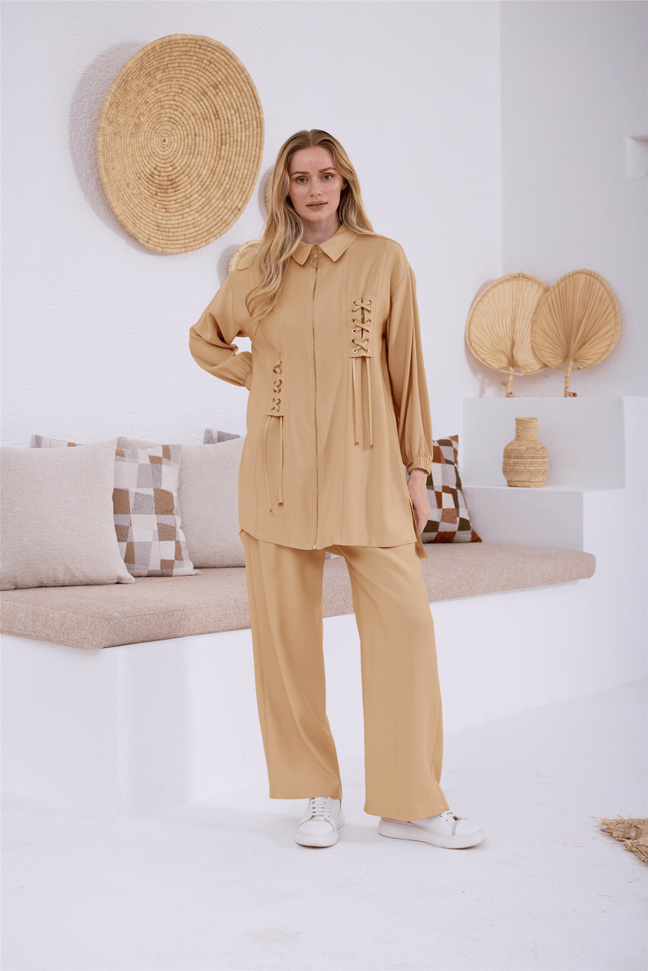 Bağcıklı Fermuarlı Camel Takım