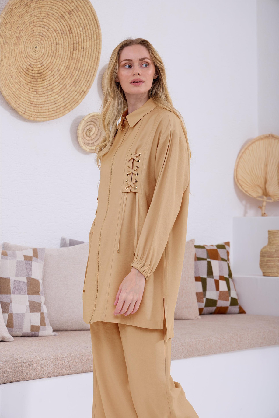 Bağcıklı Fermuarlı Camel Takım