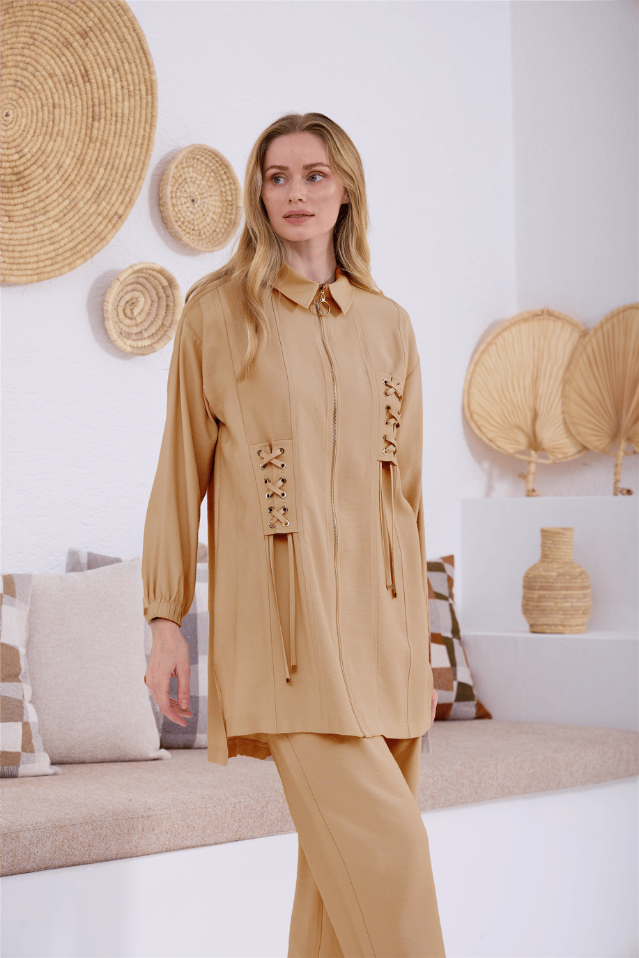 Bağcıklı Fermuarlı Camel Takım