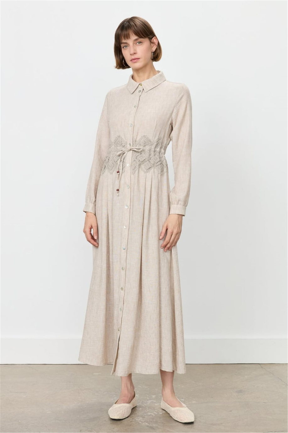 Beli Makrome Detaylı Formlu Keten Elbise Bej - 251EL3045NH.1