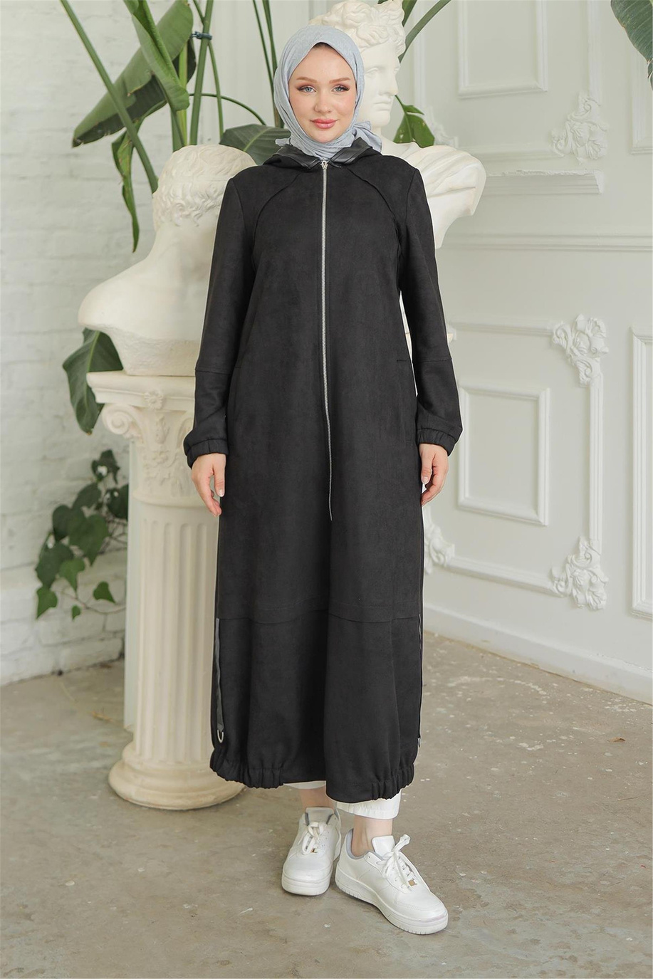 Boydan Fermuarlı Kapüşonlu Siyah Pardösü
