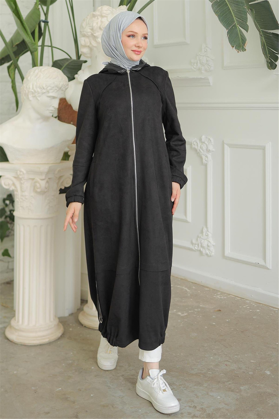 Boydan Fermuarlı Kapüşonlu Siyah Pardösü