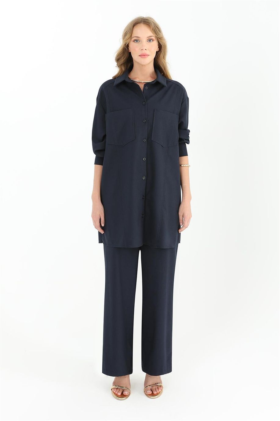 Cep Detaylı Lacivert Gömlek