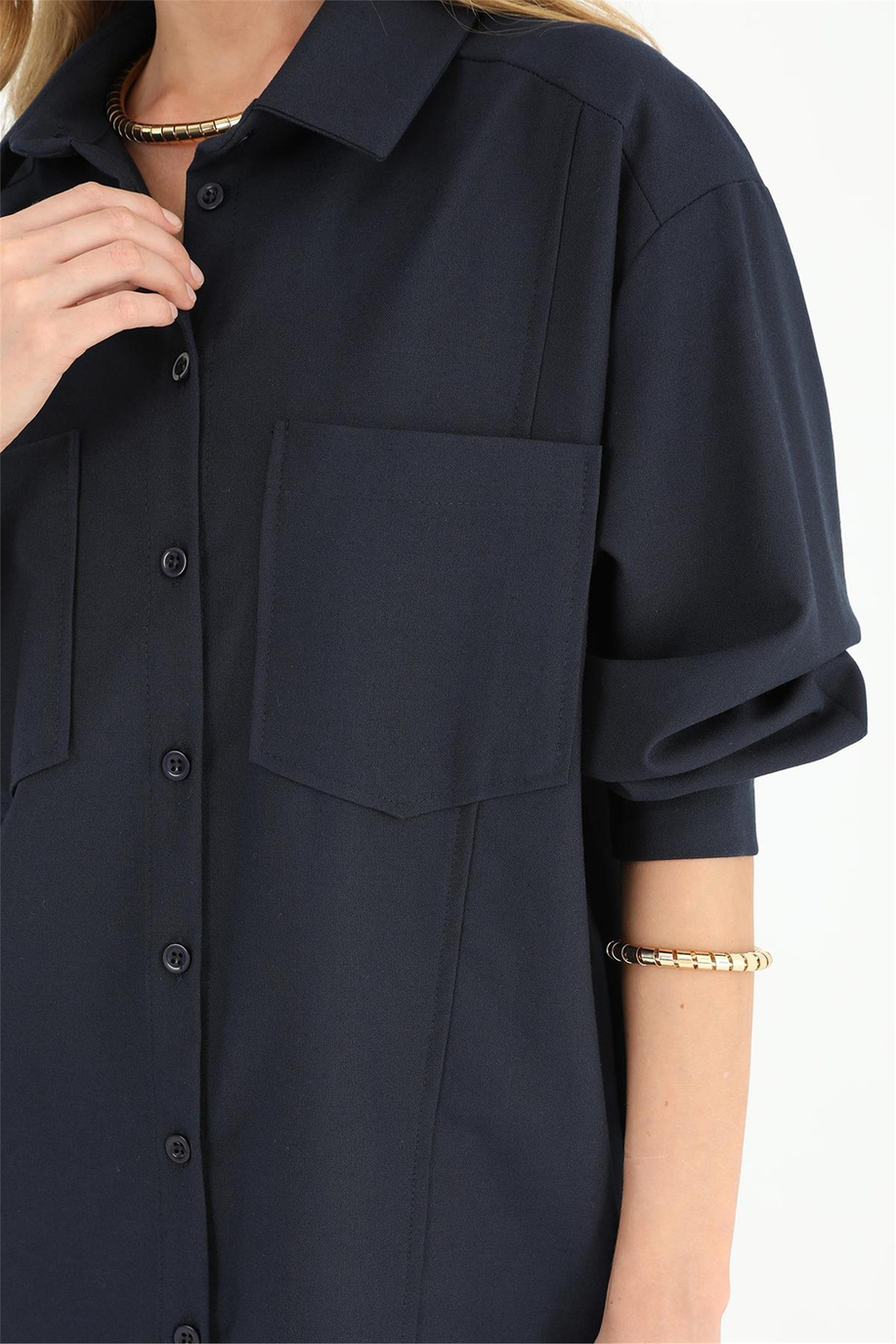 Cep Detaylı Lacivert Gömlek