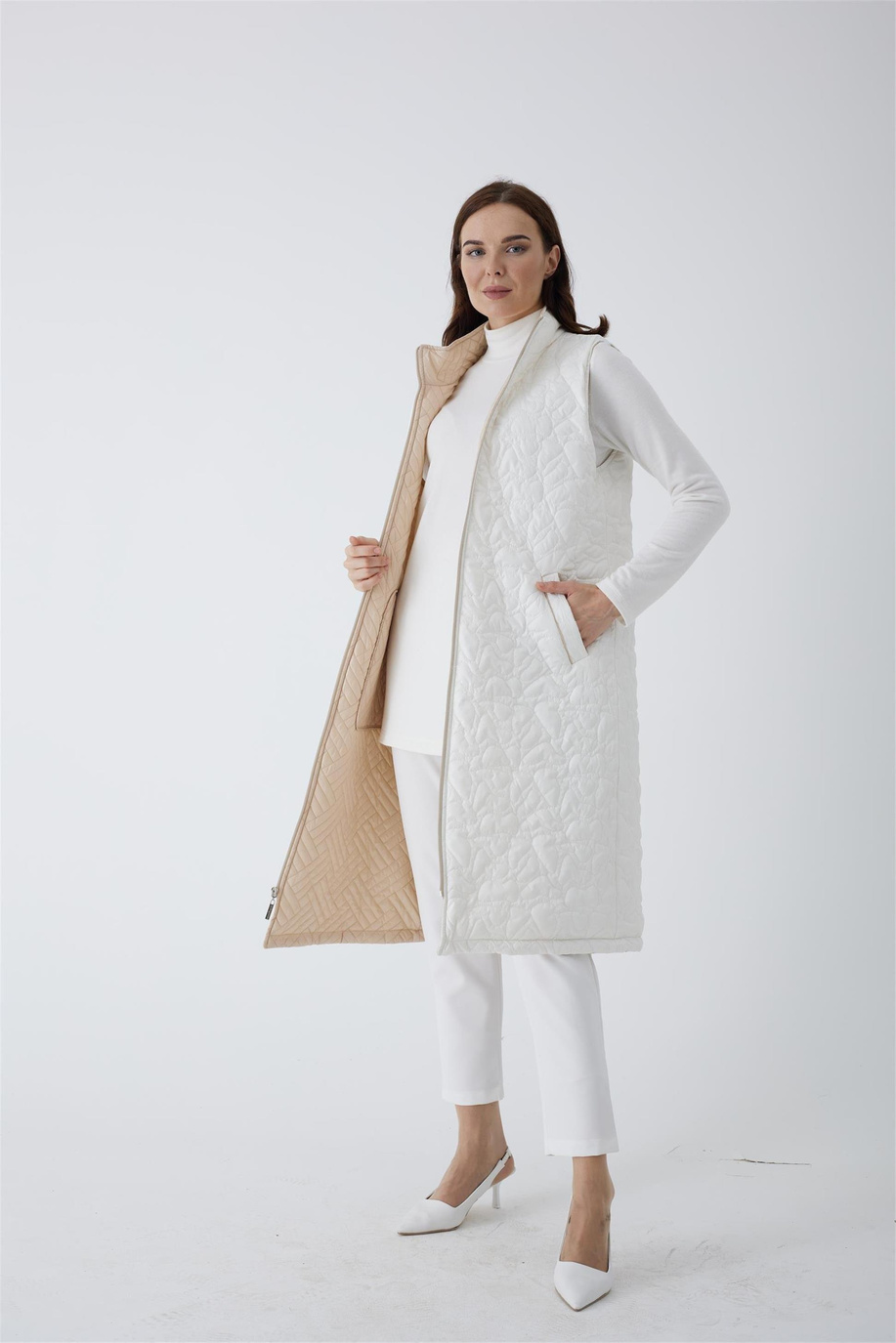 Çift Taraflı Uzun Bej Yelek