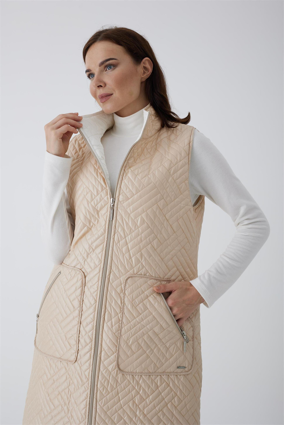 Çift Taraflı Uzun Bej Yelek