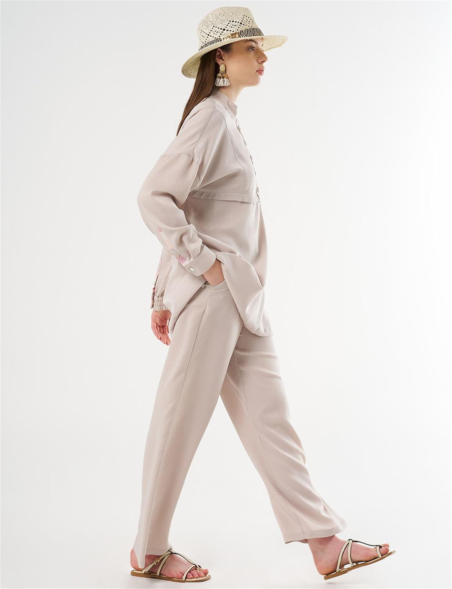 Çıt Çıt Kapamalı Dik Yaka Sweatshirt Taş