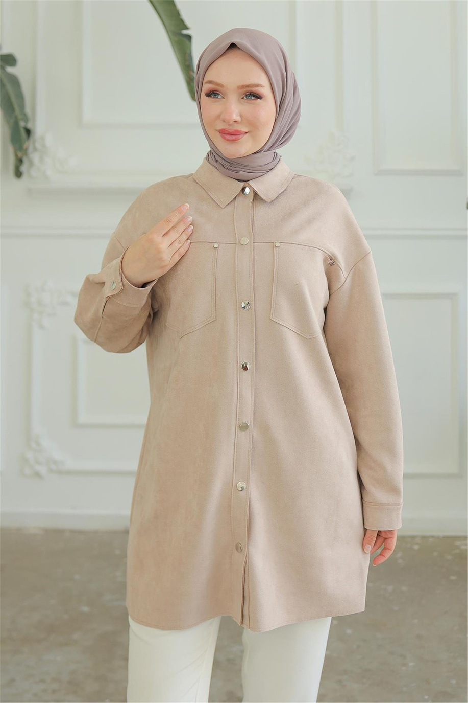 Çıt Çıtlı Gömlek Yakalı Latte Tunik