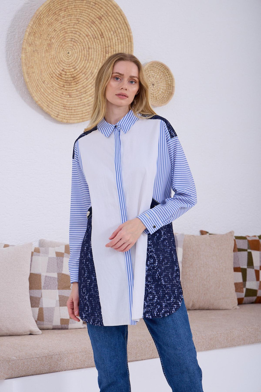 Dantel Detaylı Çizgili Mavi Gömlek