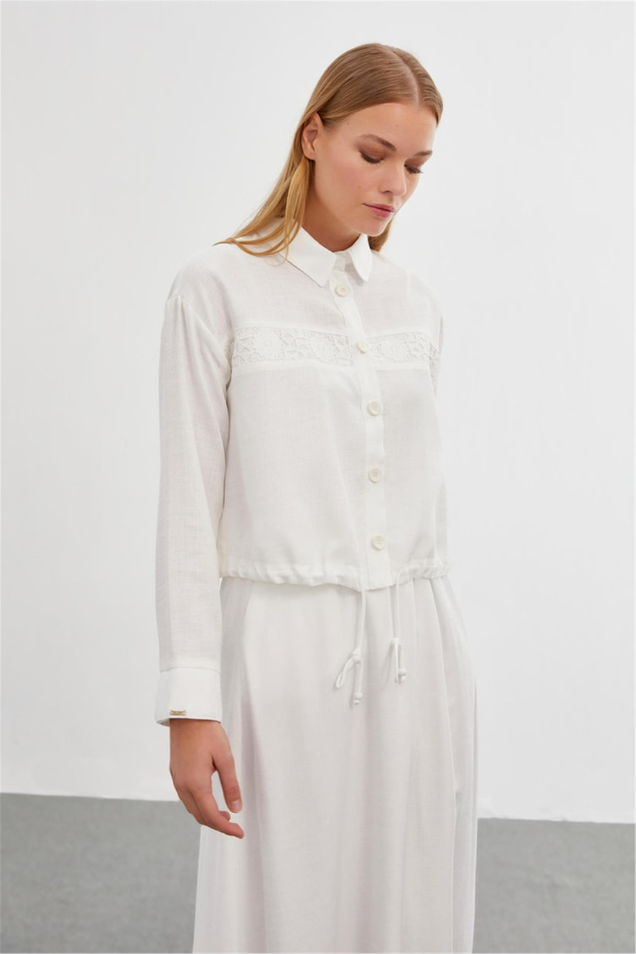 Dantel Detaylı Ekru Takım