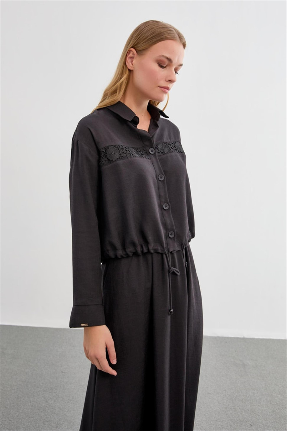 Dantel Detaylı  Siyah Takım