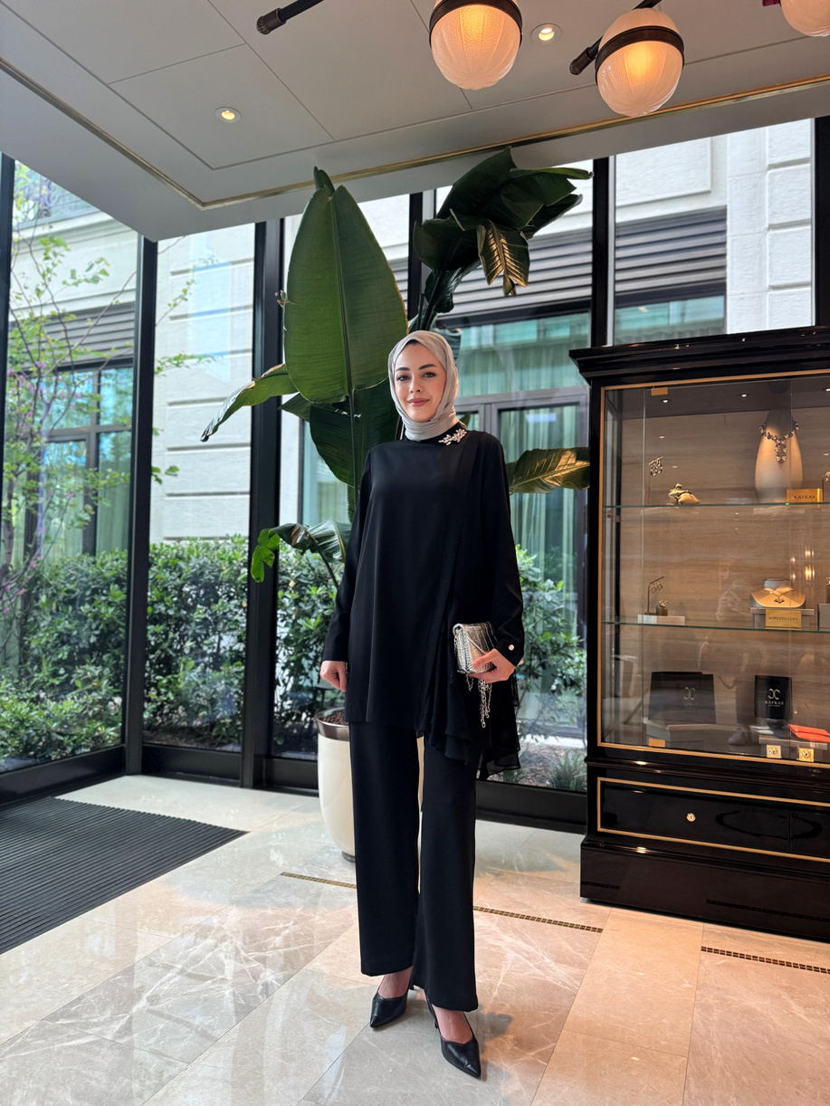 Dantelli Şifon Fırfırlı Takım Siyah - 25YMA2427