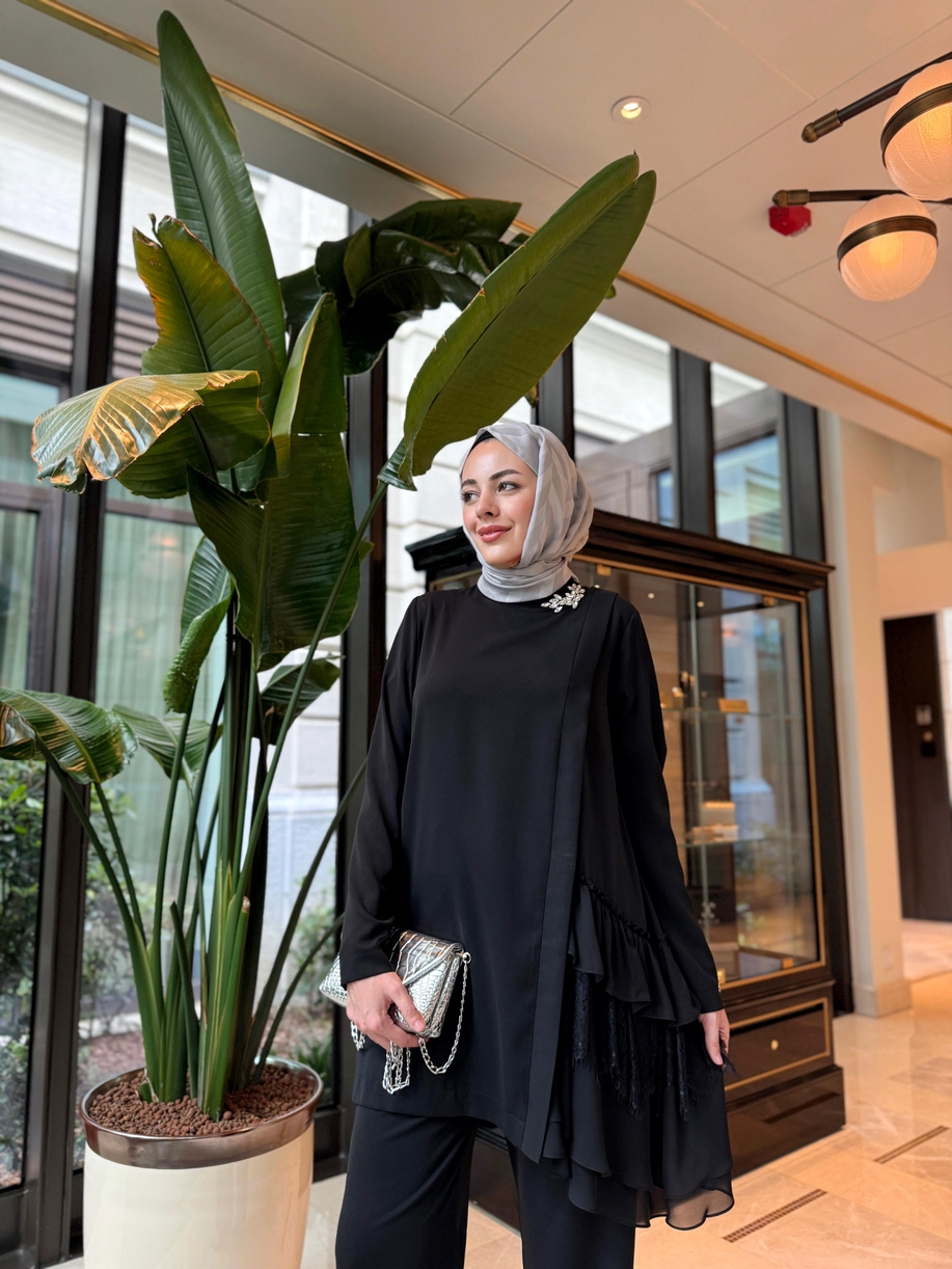 Dantelli Şifon Fırfırlı Takım Siyah - 25YMA2427