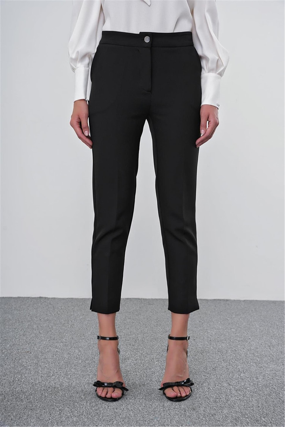 Dar Paça Kumaş Siyah Pantolon