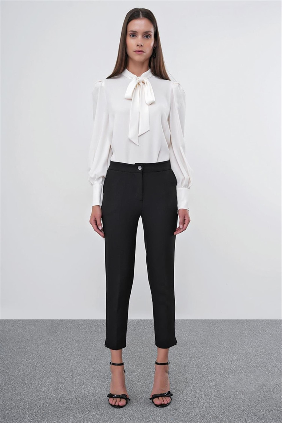 Dar Paça Kumaş Siyah Pantolon