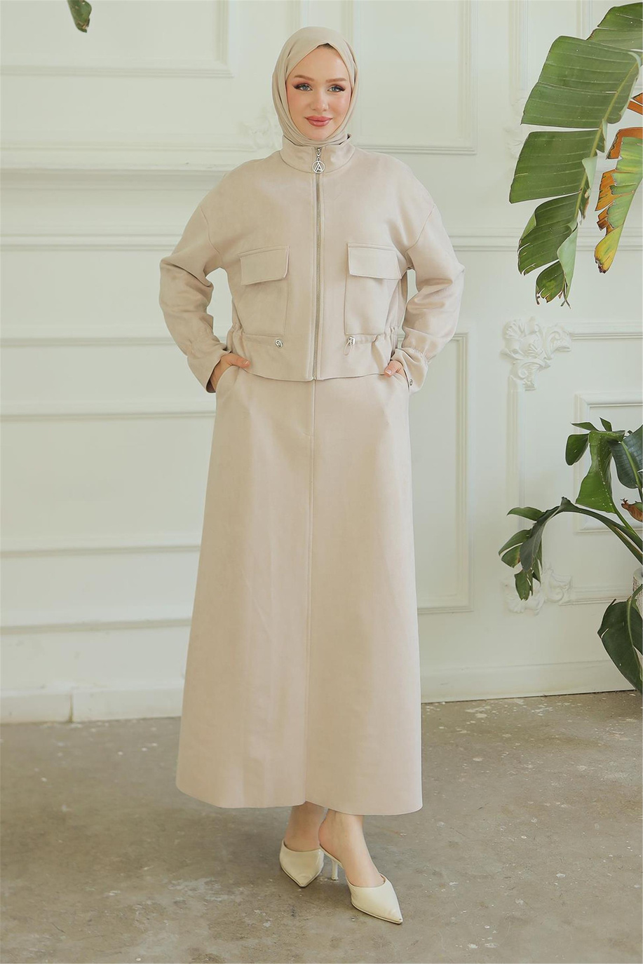 Fermuarlı Kolları Lastikli Bej Takım