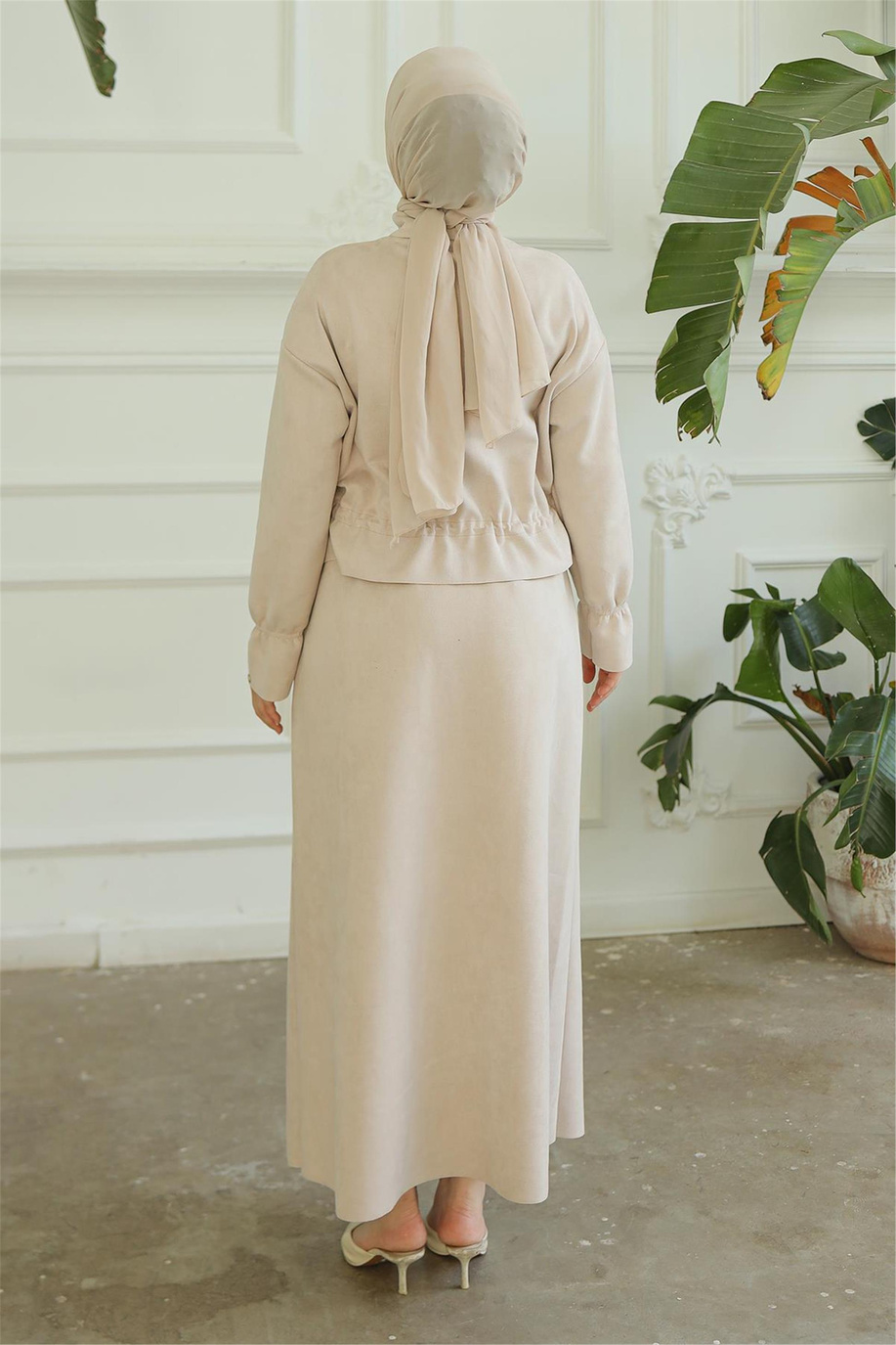 Fermuarlı Kolları Lastikli Bej Takım