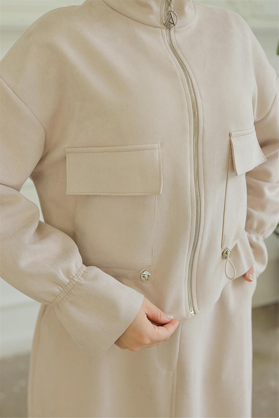 Fermuarlı Kolları Lastikli Bej Takım