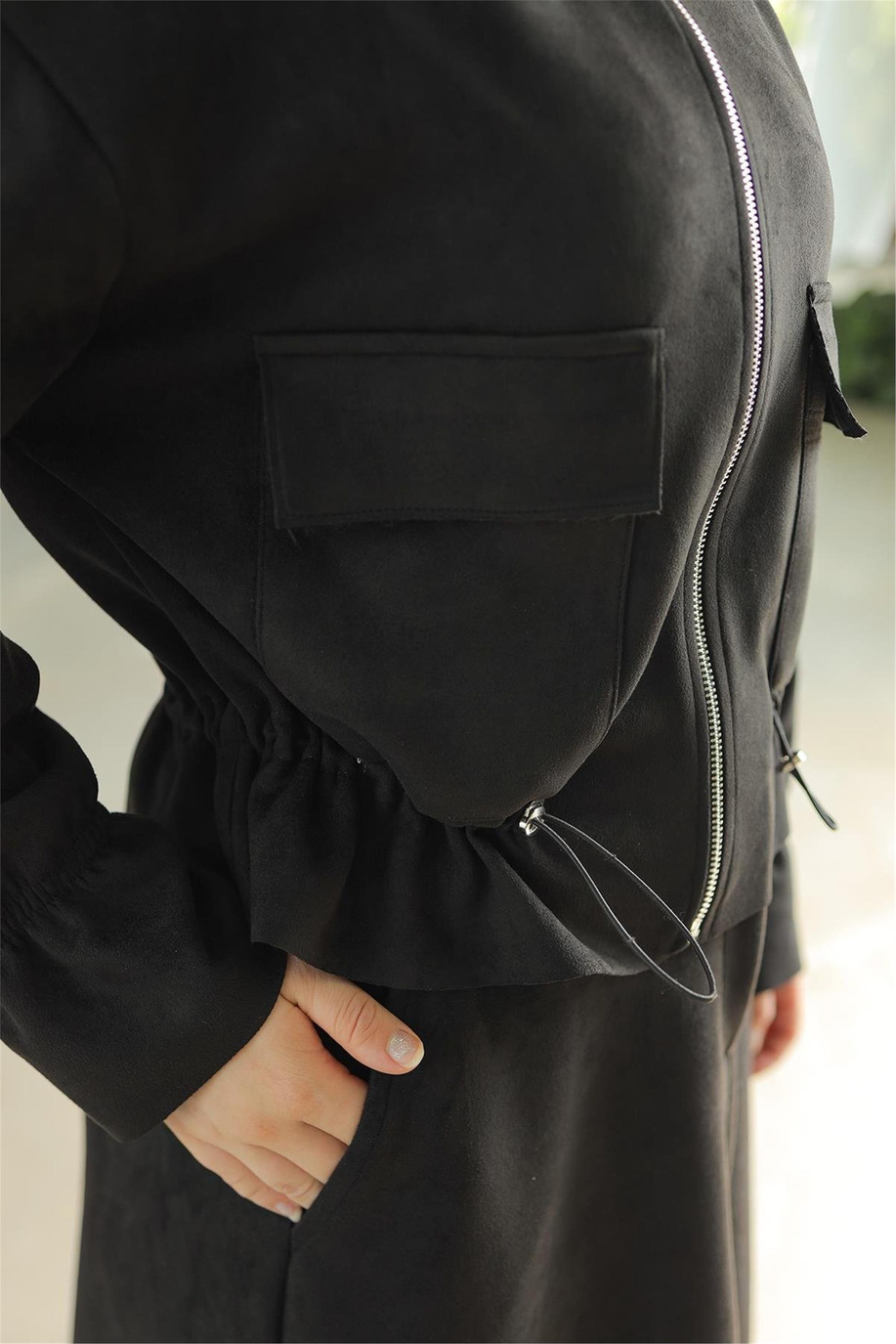 Fermuarlı Kolları Lastikli Siyah Takım