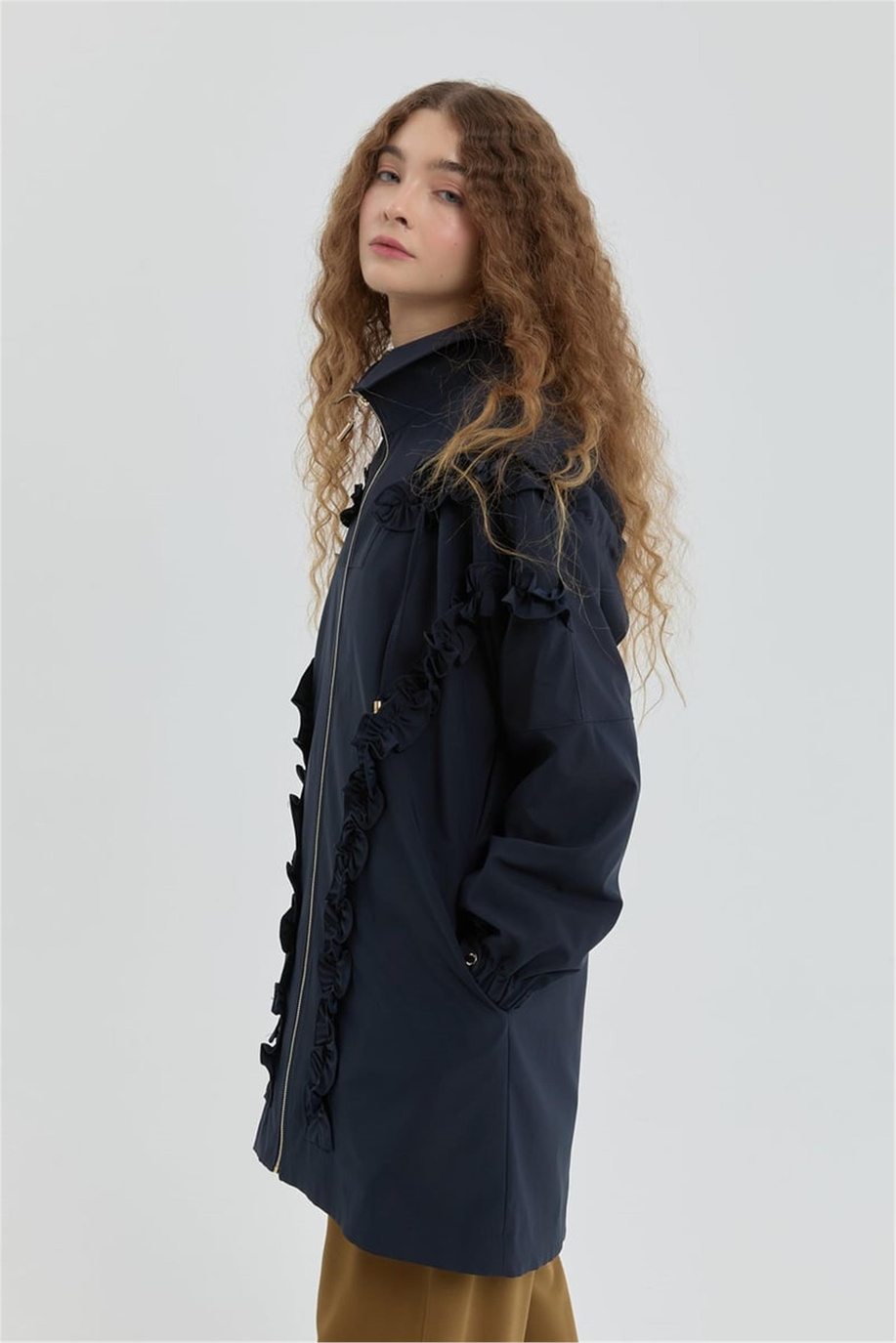Fırfır Detaylı Yağmurluk Lacivert