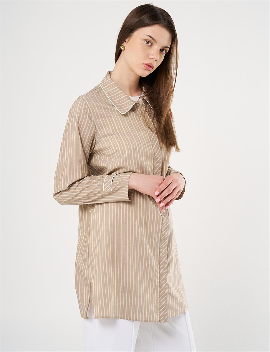 Flamingo Broşlu Çizgi Desen Tunik Bej