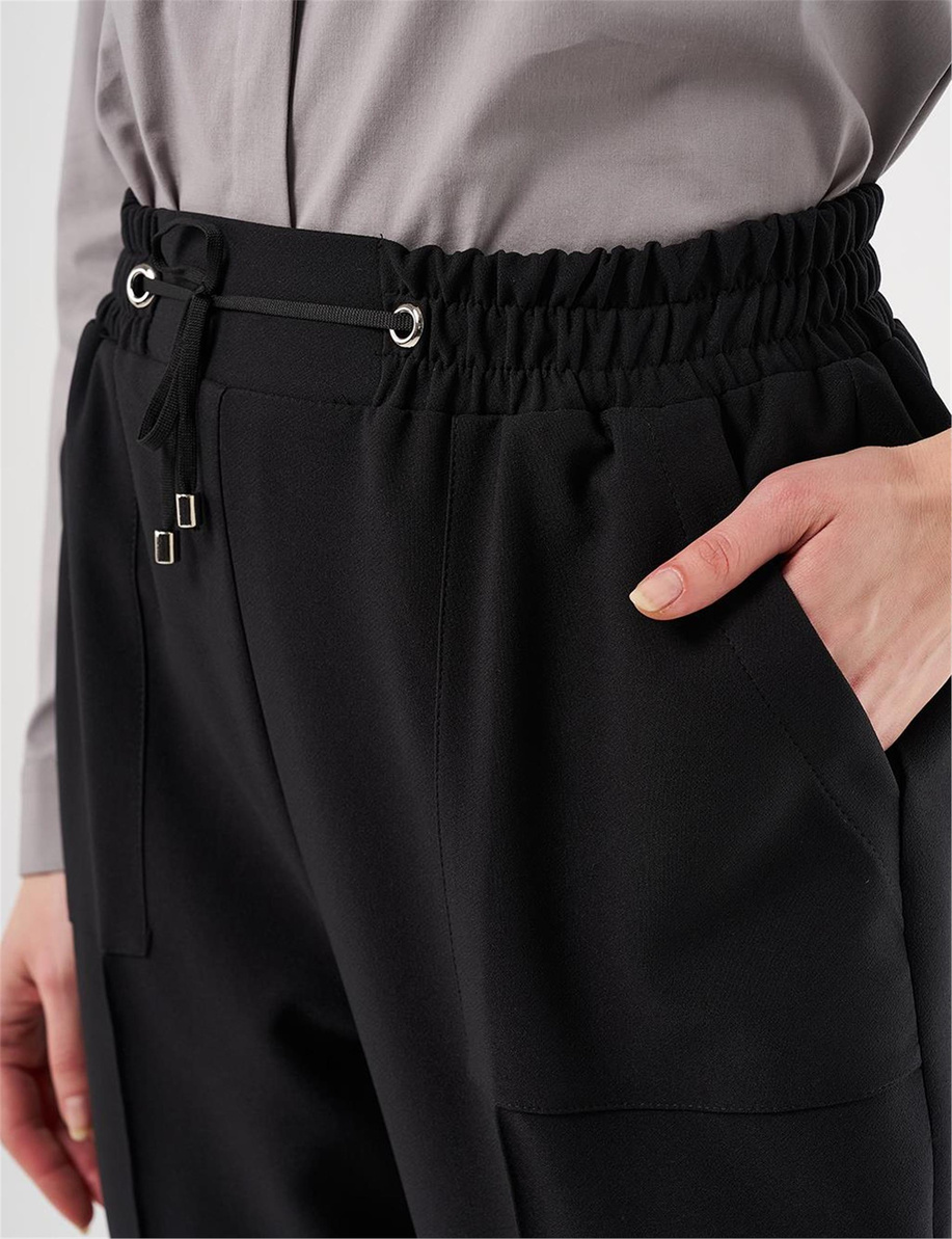 Geniş Cepli Çimalı Pantolon Siyah