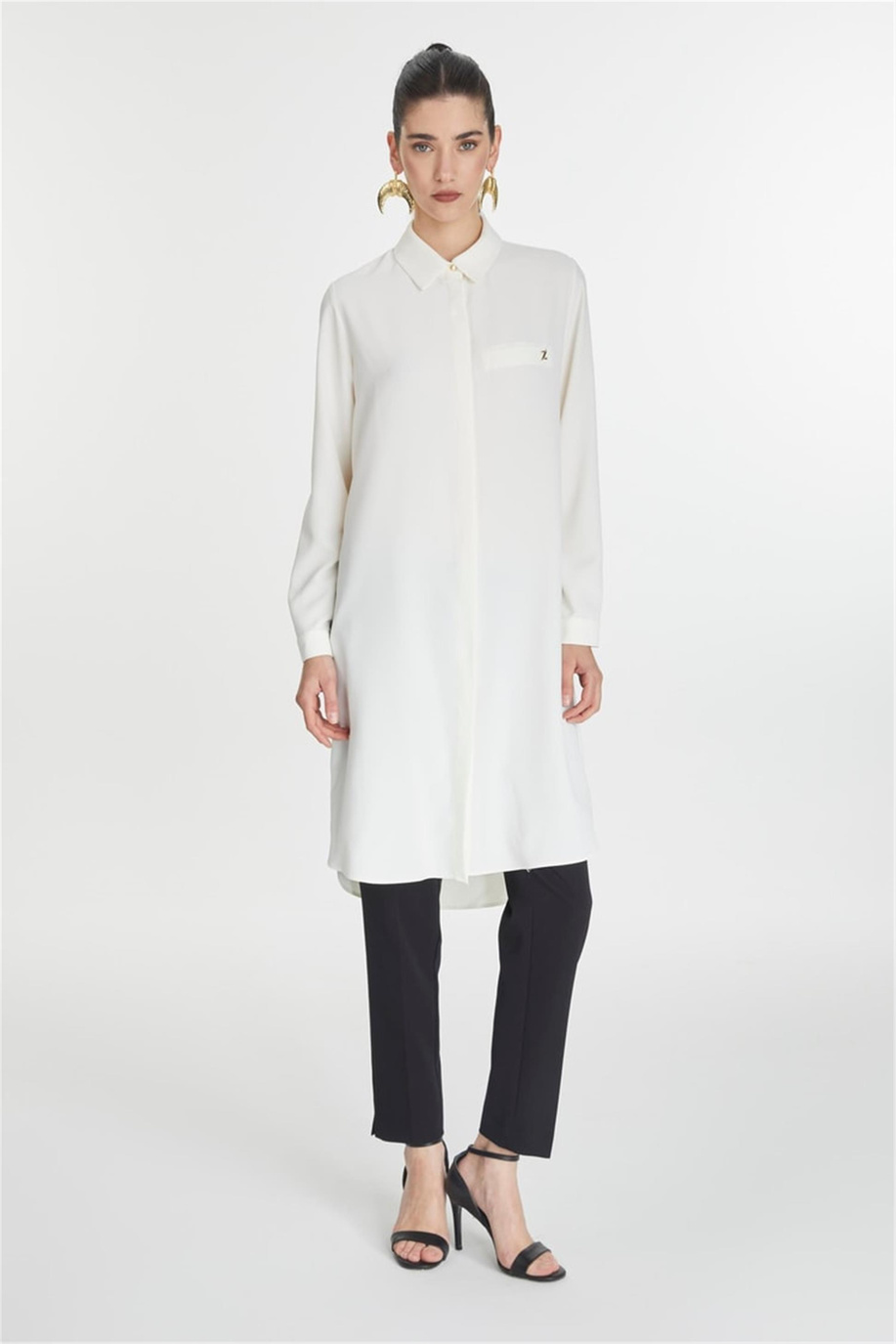 Gizli Düğme Detaylı Ekru Tunik
