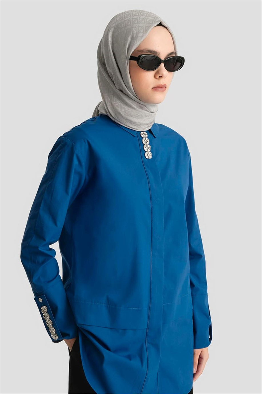 Gizli Düğmeli Taş Detaylı Gömlek Yaka Tunik İndigo 