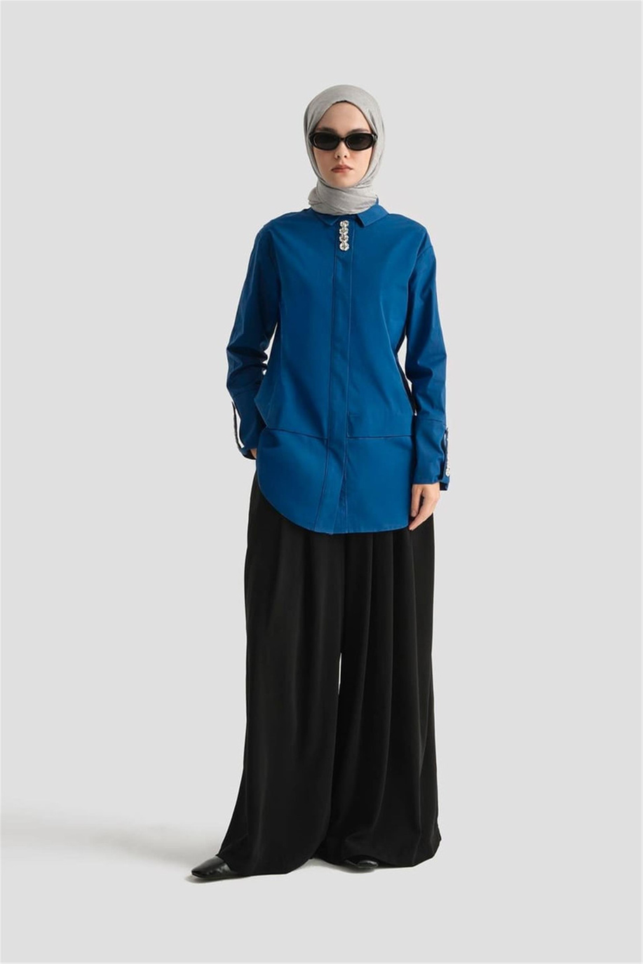 Gizli Düğmeli Taş Detaylı Gömlek Yaka Tunik İndigo 