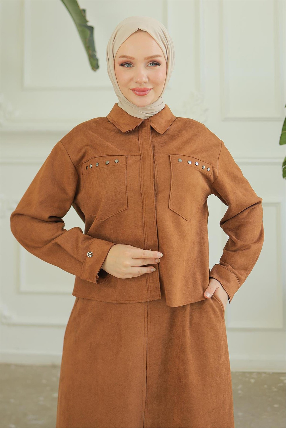 Gizli Fermuarlı Gömlek Yakalı Taba Takım