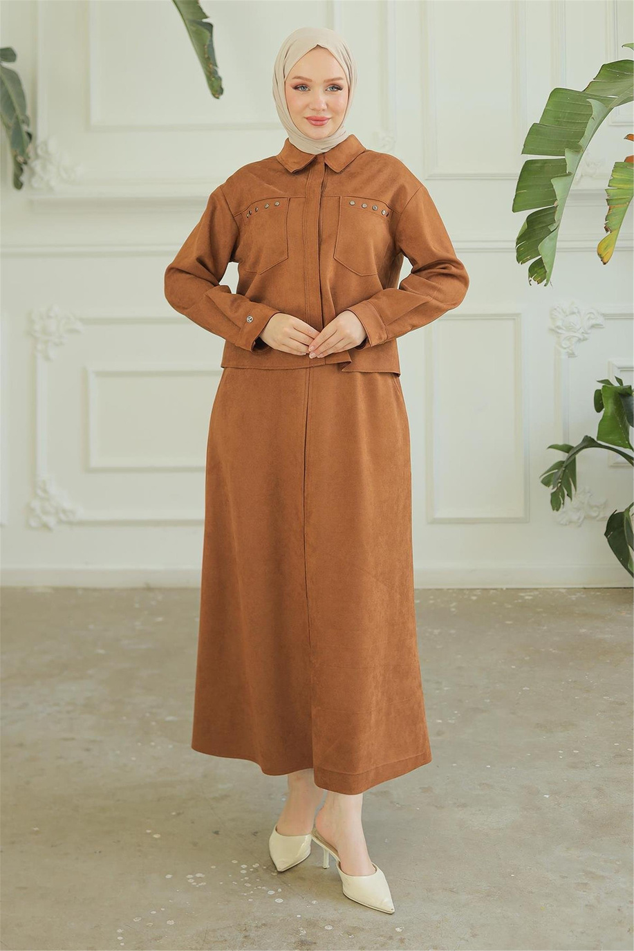 Gizli Fermuarlı Gömlek Yakalı Taba Takım