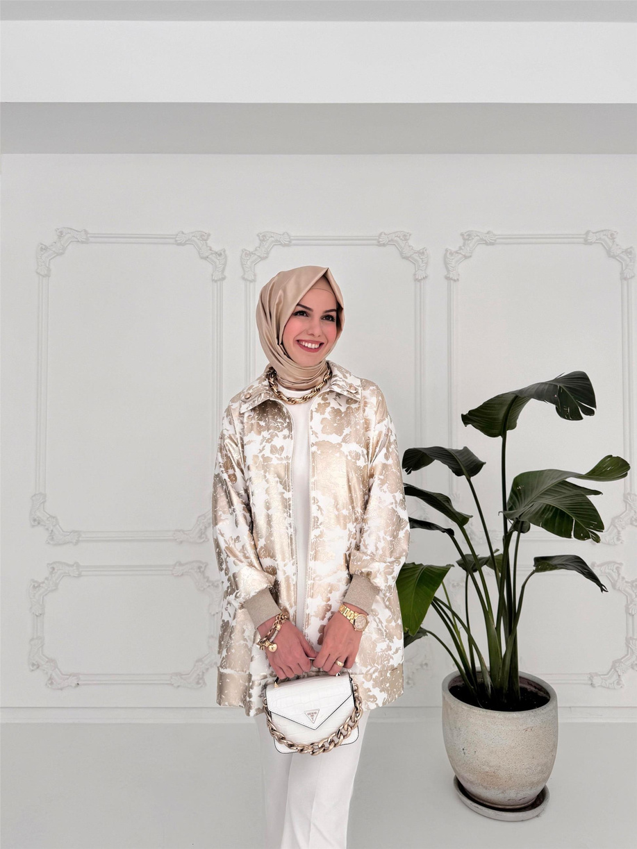 Gold Desen Baskılı Ekru Ceket