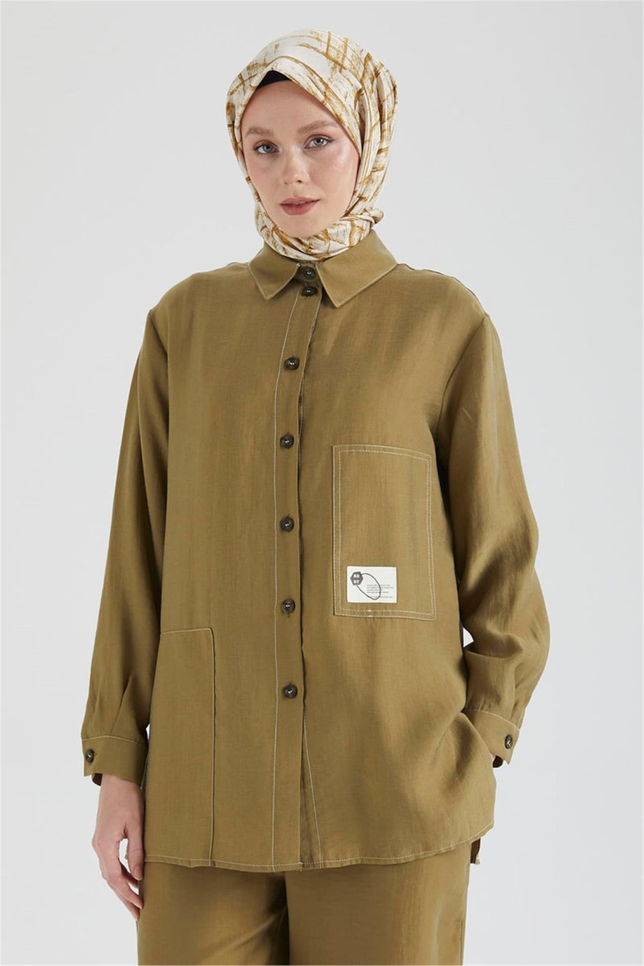 Gömlek Yaka Düğmeli Cepli Pantolonlu Takım Haki
