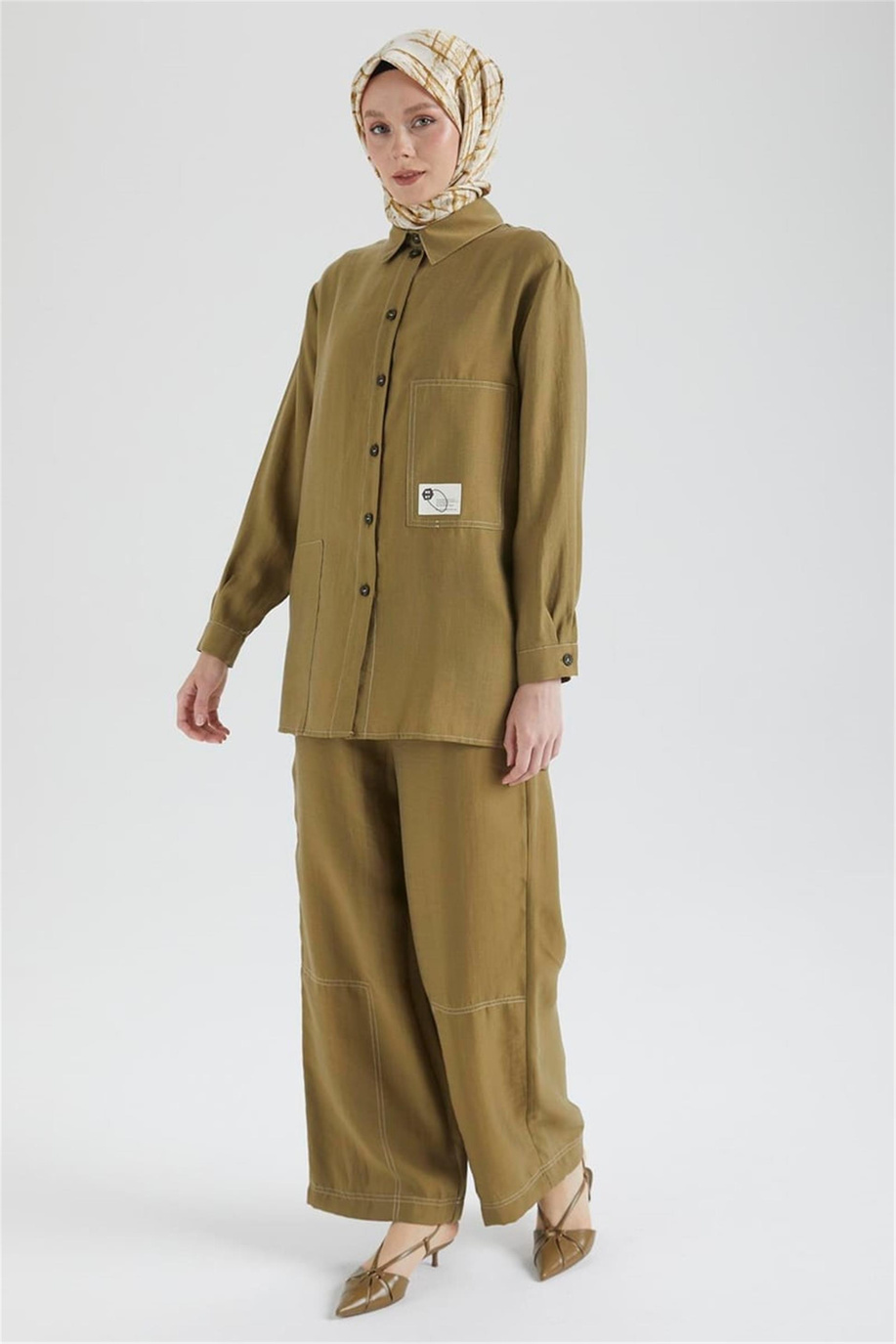 Gömlek Yaka Düğmeli Cepli Pantolonlu Takım Haki