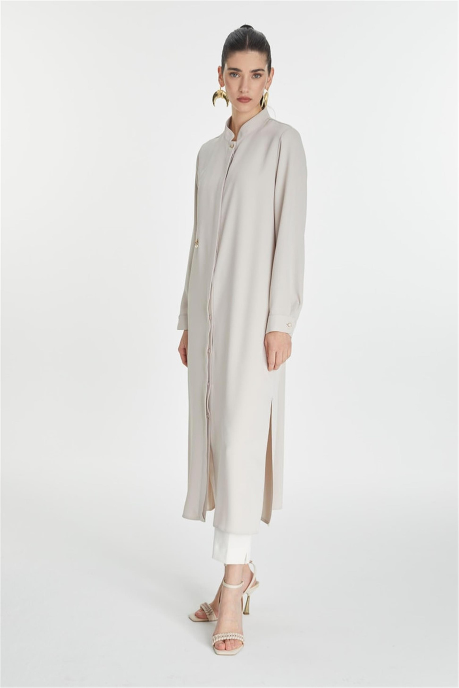 Hakim Yaka Fermuar Detaylı Uzun Bej Tunik