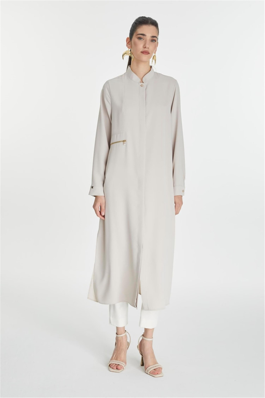 Hakim Yaka Fermuar Detaylı Uzun Bej Tunik