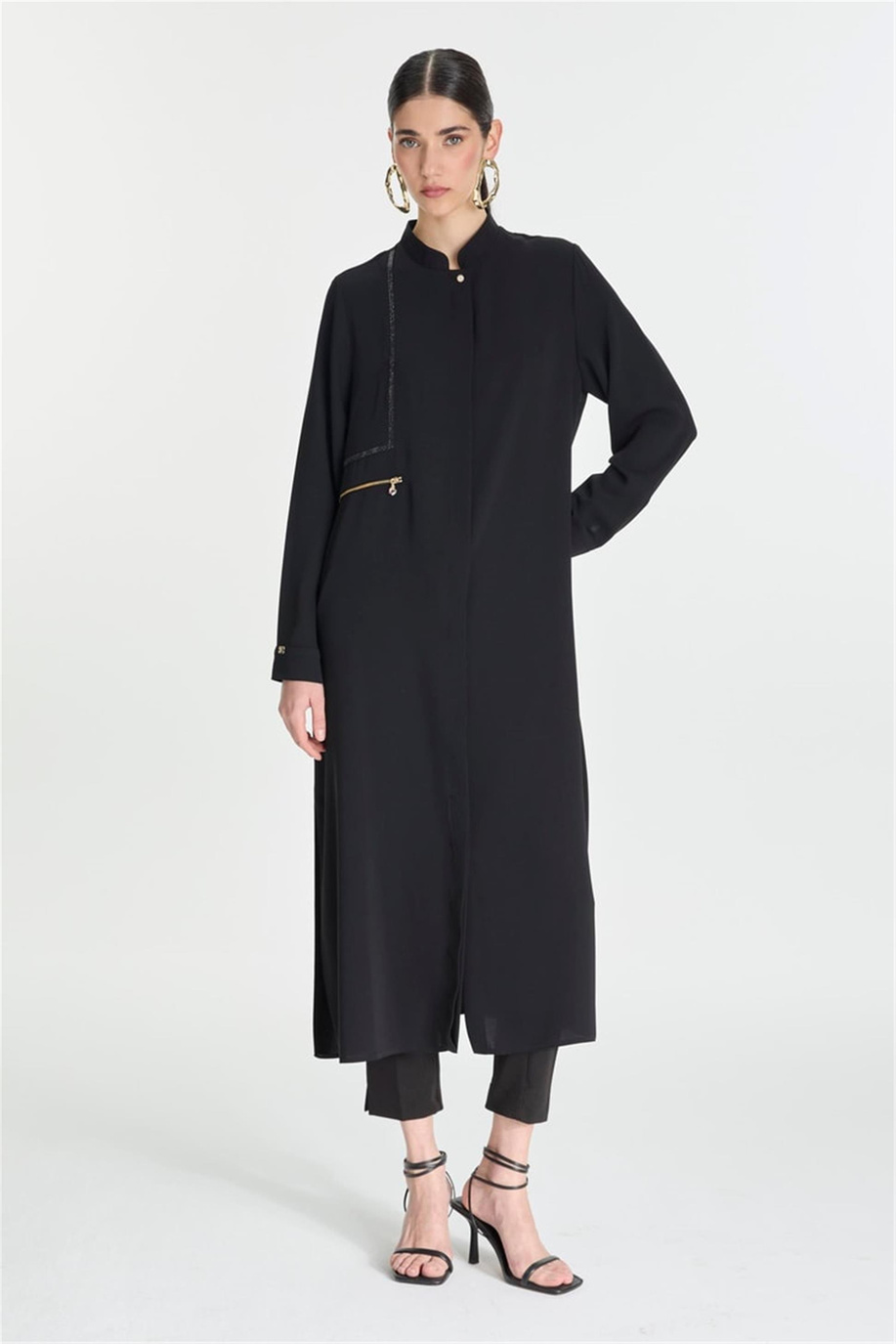 Hakim Yaka Fermuar Detaylı Uzun Siyah Tunik