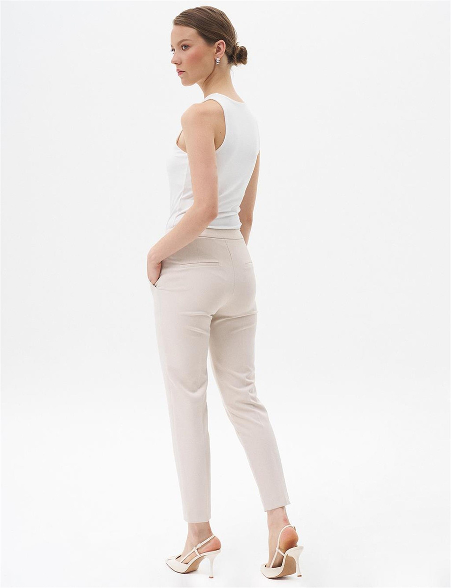 Havuç Kesim Basic Pantolon Taş